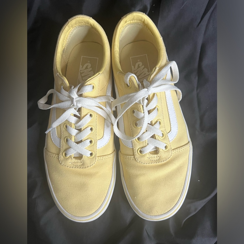 Women’s Vans 8.5
